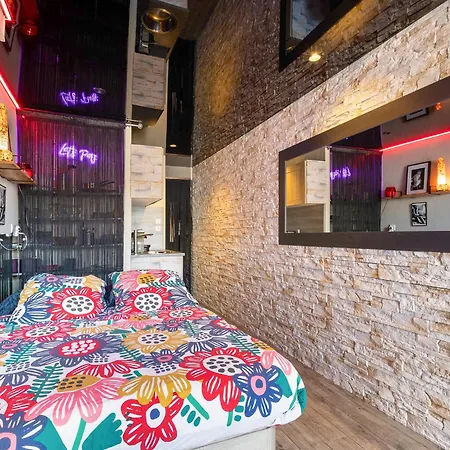 Shanel Port Nature Coursive Apartment